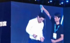 百度再次回應(yīng)李彥宏被潑水事件：感到憤怒，強(qiáng)烈譴責(zé)